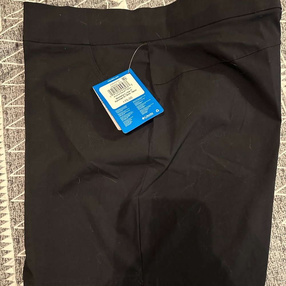 Columbia women’s “Anytime casual shorts” NWT